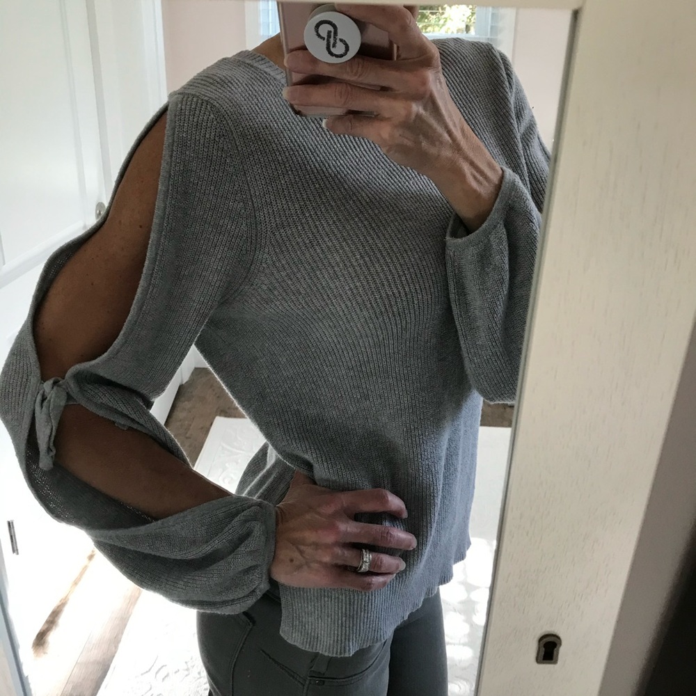 American Eagle Outfitters Gray Sweater with Open Sleeve Cut Out Design Large